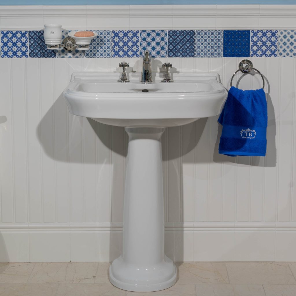 BOISERIE – TRADITIONAL BATHROOMS