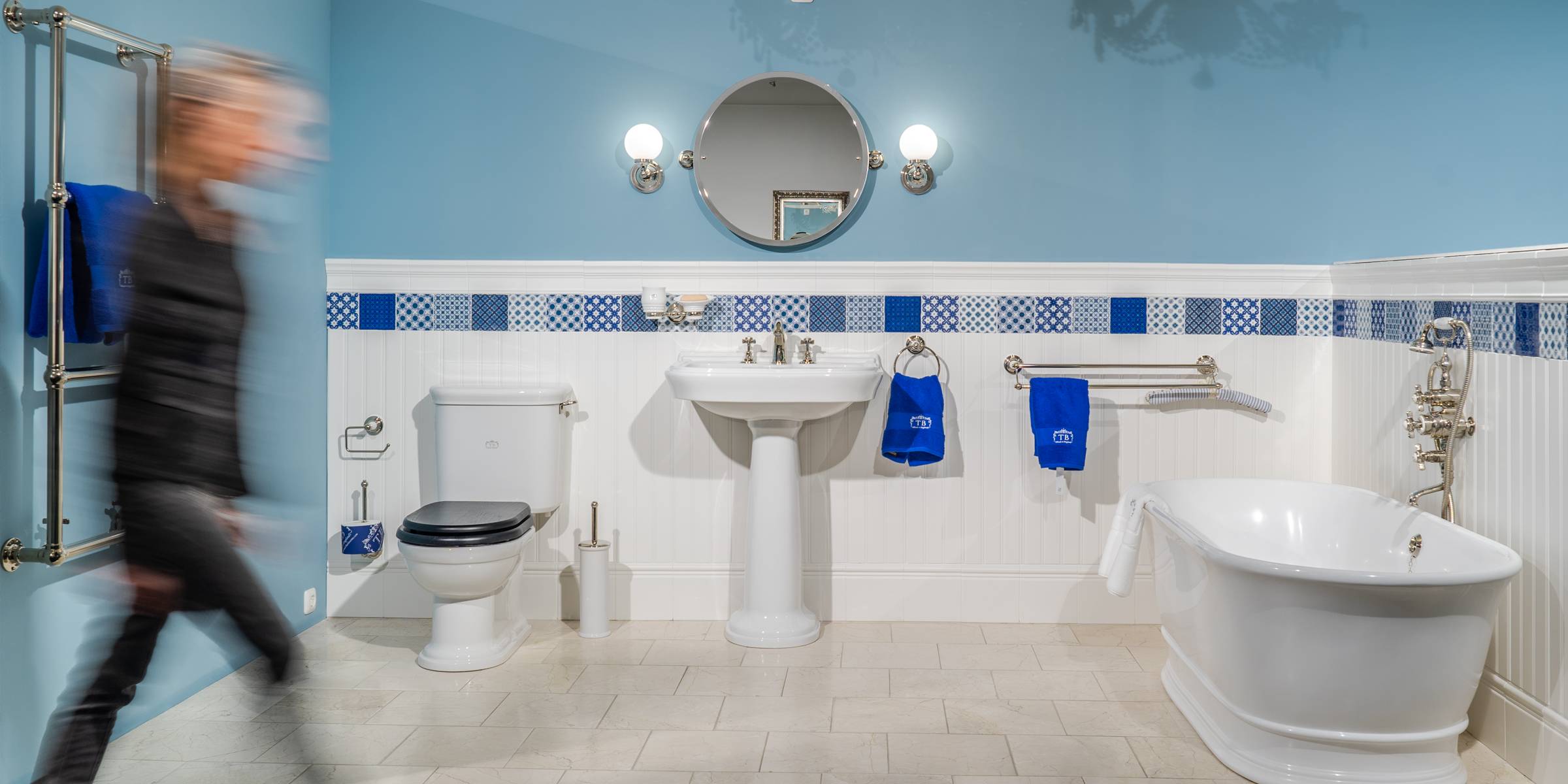 TRADITIONAL BATHROOMS - Badausstellung München